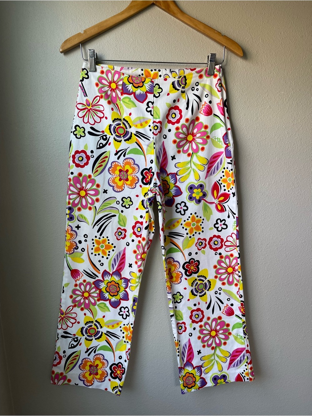 Vintage 90s High Waisted Floral Capri Pants